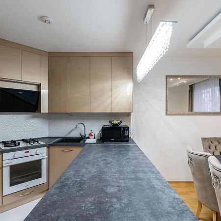 Beautiful Three Bedrooms Apartment With Free Parking Close To The Danube Coast Budapest Luaran gambar