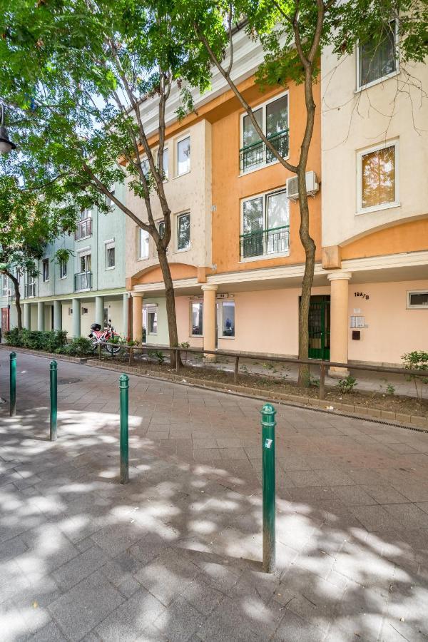 Beautiful Three Bedrooms Apartment With Free Parking Close To The Danube Coast Budapest Luaran gambar