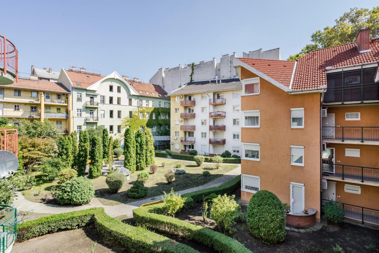Beautiful Three Bedrooms Apartment With Free Parking Close To The Danube Coast Budapest Luaran gambar